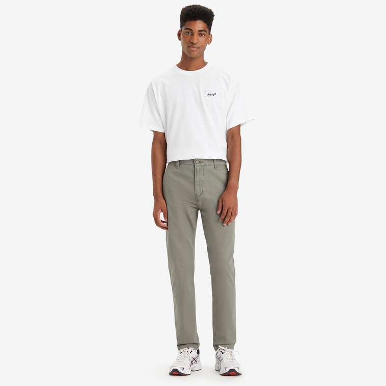 PANTALÓN CHINO ESTÁNDAR CÓNICO LIGHTWEIGHT HOMBRE LEVI'S