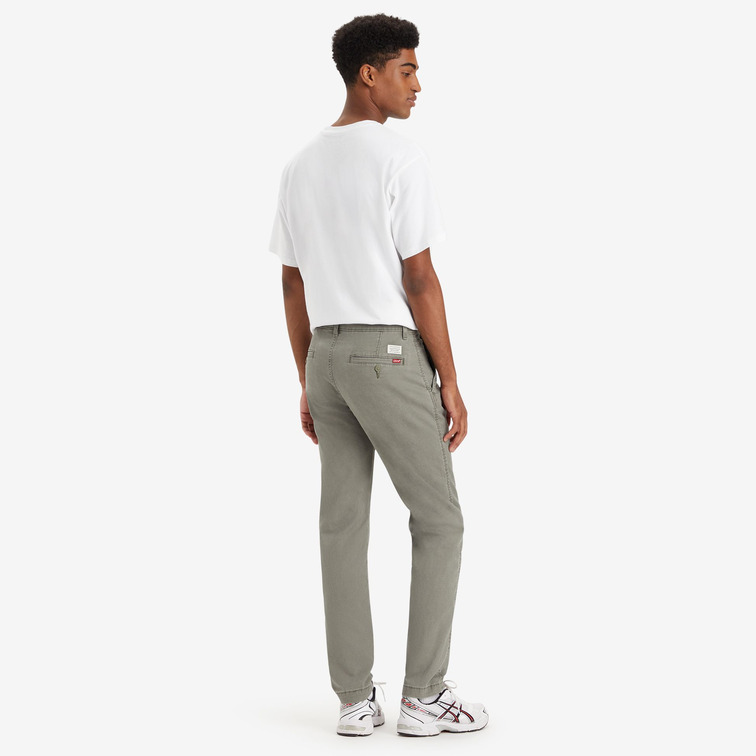 PANTALÓN CHINO ESTÁNDAR CÓNICO LIGHTWEIGHT HOMBRE LEVI'S