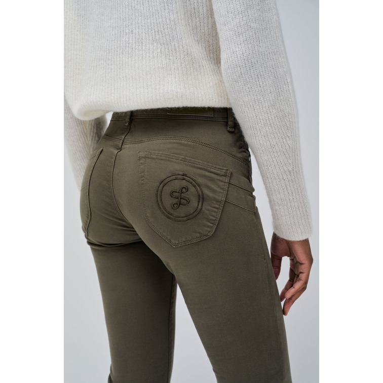 VAQUERO MUJER SALSA JEANS SECRET PUSH IN VERDE