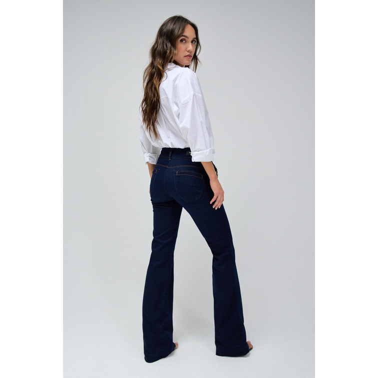 CHINO ACAMPANADO MUJER SALSA JEANS EFECTO PUSH IN DETALLE CADENAS