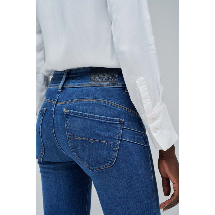 VAQUERO MUJER SALSA JEANS SECRET BOOTCUT TIRO MEDIO EFECTO PUSH IN