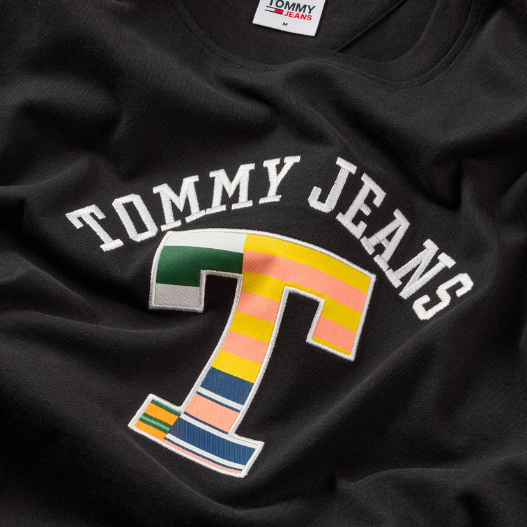 CAMISETA DE CORTE CLÁSICO CON LOGO MULTICOLOR HOMBRE TOMMY JEANS