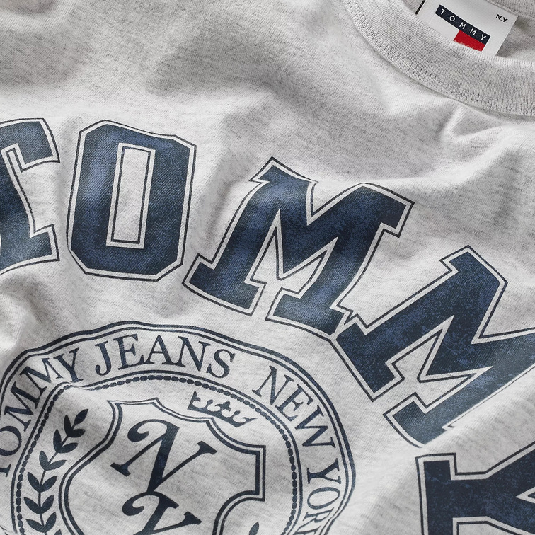 CAMISETA FIT REGULAR CON LOGO VINTAGE HOMBRE TOMMY JEANS