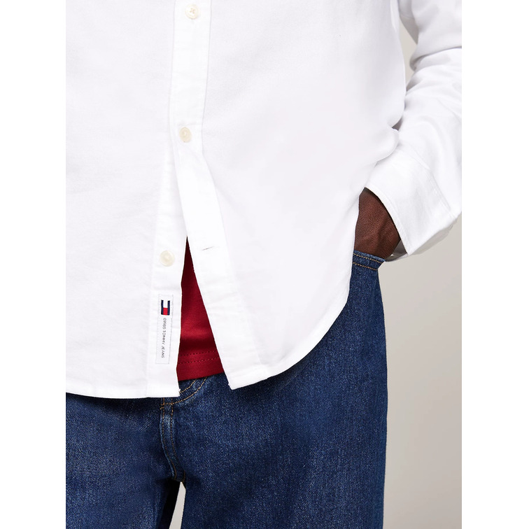 CAMISA OXFORD DE CORTE REGULAR CON LOGO HOMBRE TOMMY JEANS