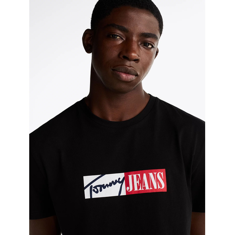 CAMISETA HOMBRE TOMMY JEANS LOGO DISTINTIVO FIT SLIM