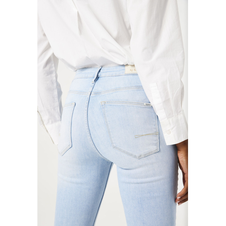 VAQUERO MUJER  GARCIA JEANS 248/32 COL.8083_CELIA